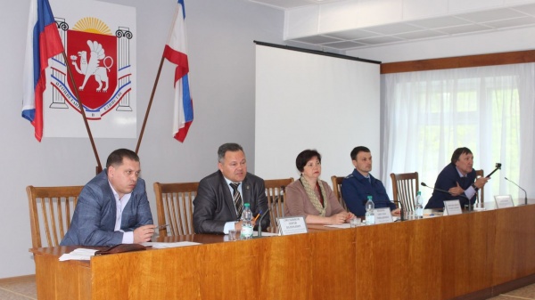 Представители Комитета противодействии коррупции Республики Крым провели встречу с жителями и общественностью Ленинского района