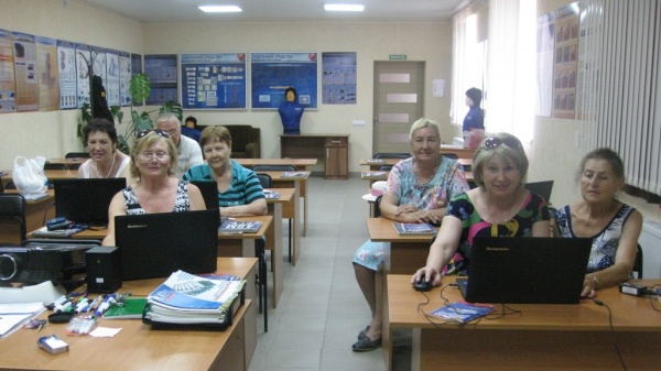 Подопечные Центра социального обслуживания прошли обучение компьютерной грамотности