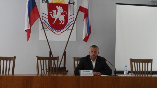 Глава муниципального образования – Председатель Ленинского районного совета Олег Водопьянов провел очередную 2-ю сессию 2 созыва Ленинского районного совета