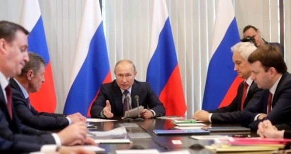 Путин раскритиковал крымских чиновников за недостаточное внимание к вопросам водоснабжения