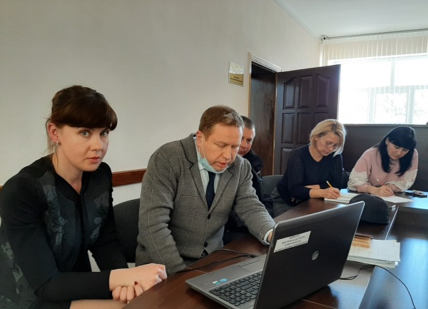 Глава Администрации Ленинского района Екатерина Юровских провела совещание в режиме ВКС с главами городского и сельских поселений Ленинского района