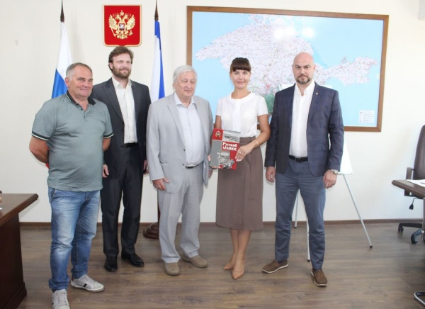 Екатерина Юровских встретилась с представителями благотворительного фонда «Наследие»