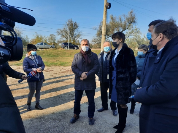 Константинов посетил социальные объекты Ленинского района