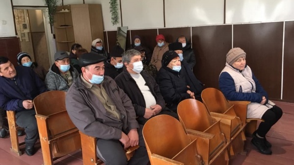 Состоялся выезд мобильной группы в села Ильичево и Калиновка Ленинского района по проведению информационно-разъяснительной работы с населением относительно актуальных вопросов реализации государственн