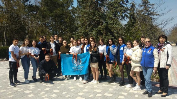 В Ленинском районе стартовала акция «Георгиевская ленточка»