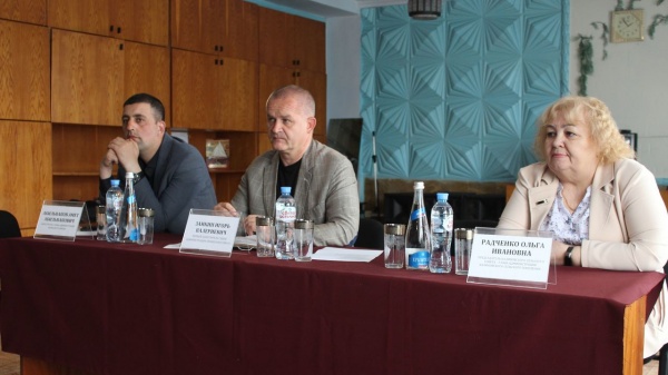 Первый заместитель Главы Администрации Ленинского района Игорь Заикин провел выездное совещание в Калиновском сельском поселении