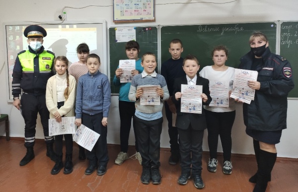 ​Госавтоинспекция в Ленинском районе проводит интерактивные уроки дорожной безопасности для школьников