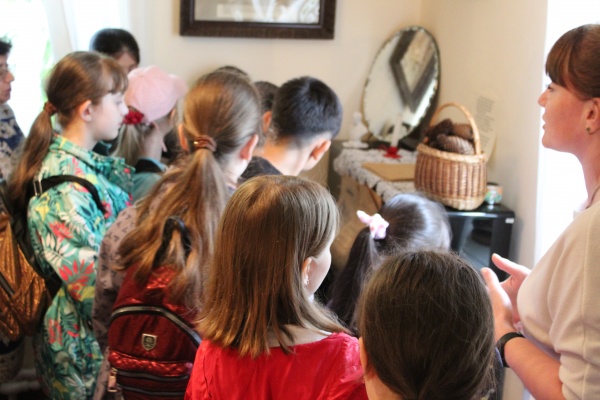 ​Познавательный час  «О Петре I, о Паустовском, о Таганроге»