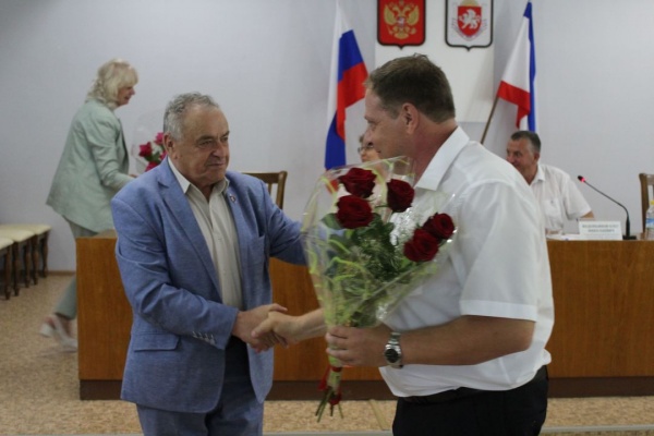 На должность Главы Администрации Ленинского района Республики Крым назначен Попов Олег Юрьевич