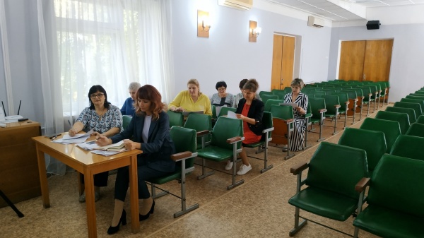 ​​Наталья Попова провела заседание Единой Межведомственной рабочей группы Ленинского района по вопросам поступления налогов, сборов, имущественных платежей и трудового законодательства