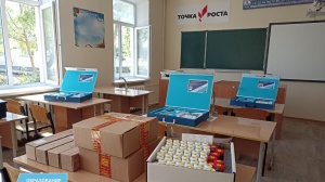 На базе МБОУ Чистопольская СОШ и МБОУ Семисотская СОШ открылись Центры образования естественно-научной и технологической направленности «Точка роста»