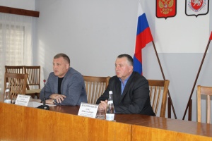 В зале заседаний администрации Ленинского района прошло еженедельное аппаратное совещание