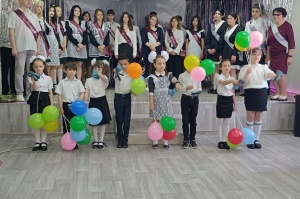 24 мая в школах Ленинского района прозвенели "Последние звонки"!