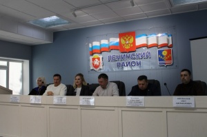 Еженедельное аппаратное совещание в Ленинском районе: итоги и поручения