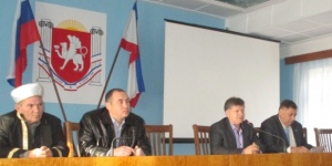 Встреча руководства Ленинского района с представителями крымскотатарского актива