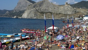 В Крыму отдохнули более 4 миллионов туристов