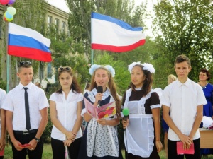 Во всех школах Ленинского района прозвенели Первые звонки