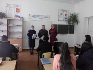 В Ленинском районе полицейские и общественники поддержали Всероссийскую акцию «Проверь #ПРАВОзнание»