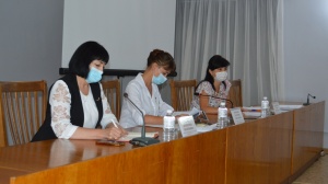 В Ленинском районе уволили двух учительниц, устроивших выпускной для школьников