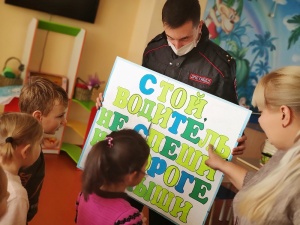 ​Госавтоинспекция Ленинского района провела День дорожной безопасности для самых маленьких участников дорожного движения