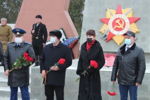 В Ленинском районе состоялся митинг, посвященный 80-летию образования Крымского фронта