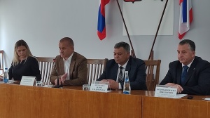 В Ленинском районе состоялось предуборочное совещание