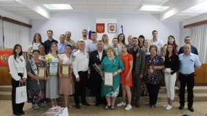 В Администрации Ленинского района состоялось торжественное собрание, посвященное Дню России