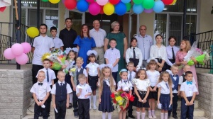 В школах Ленинского района прошли праздничные линейки, посвященные Дню знаний
