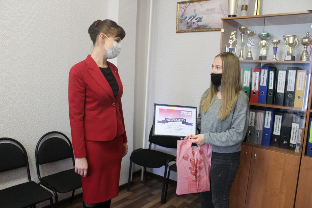 Екатерина Юровских поздравила победителей конкурса «ПРЕГРАД НЕТ»