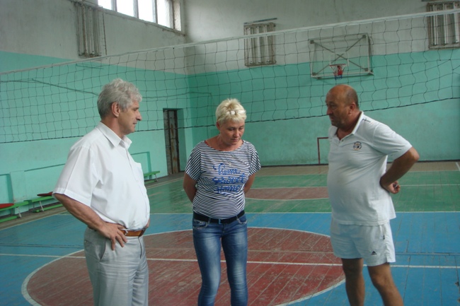 Георгий Шестак министр спорта Республики Крым посетил Ленинский район