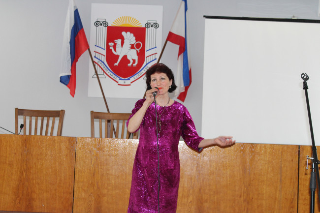 В Администрации Ленинского района состоялось торжественное собрание, посвященное Дню работника торговли, бытового обслуживания населения и жилищно-коммунального хозяйства