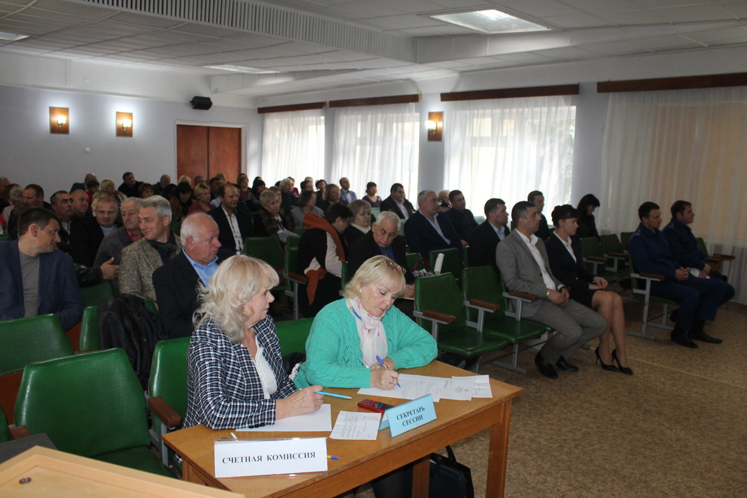 Состоялась сессия Ленинского районного совета