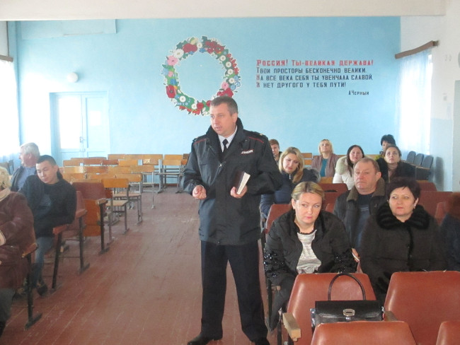 Александр Мачусский провёл выездное совещание по вопросам социально-экономического развития в Горностаевском сельском поселении