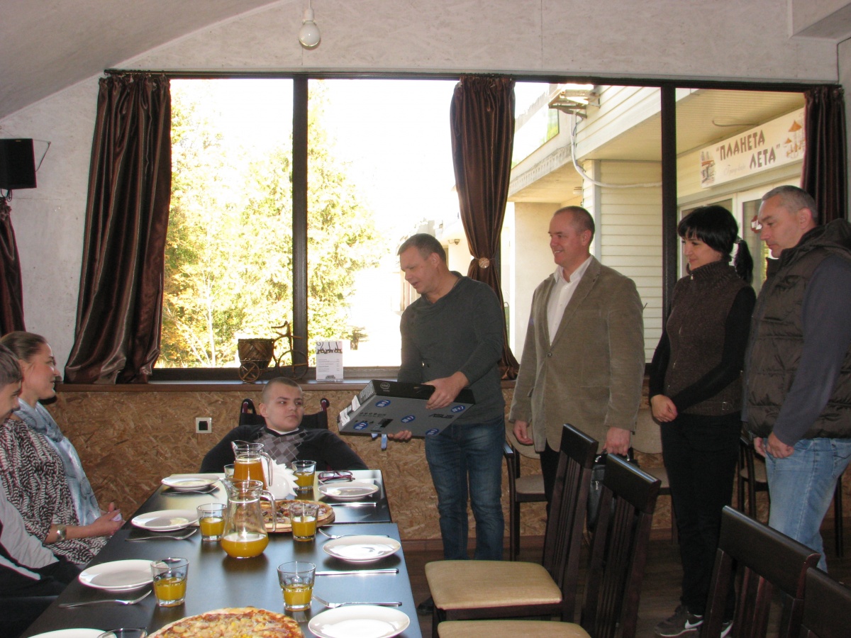 Первые итоги акции "Поможем Антошке"