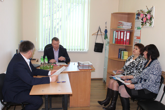 В ГБПОУ РК «Ленинский техникум сферы обслуживания и транспорта» состоялось заседание круглого стола на тему: «Трудоустройство молодых специалистов»