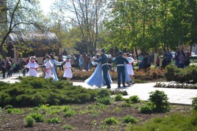 В Ленинском районе состоялась военно-спортивная игра «ПОБЕДА»