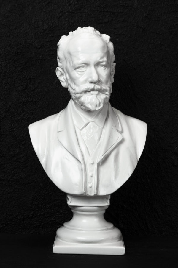 Бюсты из гипса – оригинальный подарок для творческих людей и ценителей прекрасного