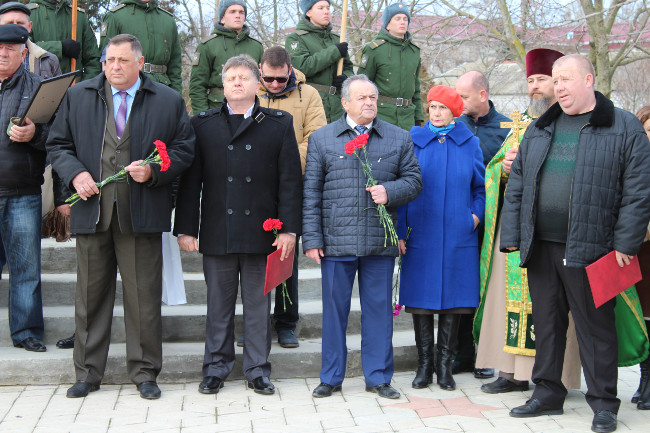 В Ленинском районе состоялся митинг-реквием «Прими, солдат, поклон земной» В Ленинском районе состоялся митинг-реквием «Прими, солдат, поклон земной»