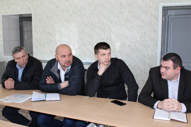 Александр Мачусский провел выездное совещание в Ленинском сельском поселении