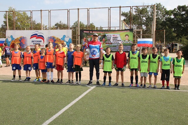 В Ленинском районе прошел турнир по мини-футболу, посвященный Памяти Гвардии подполковника Евтюхина М.Н.