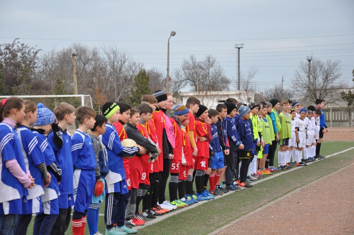 В пгт Ленино состоялся муниципальный этап республиканских соревнований по футболу на «Кубок Главы Республики Крым»