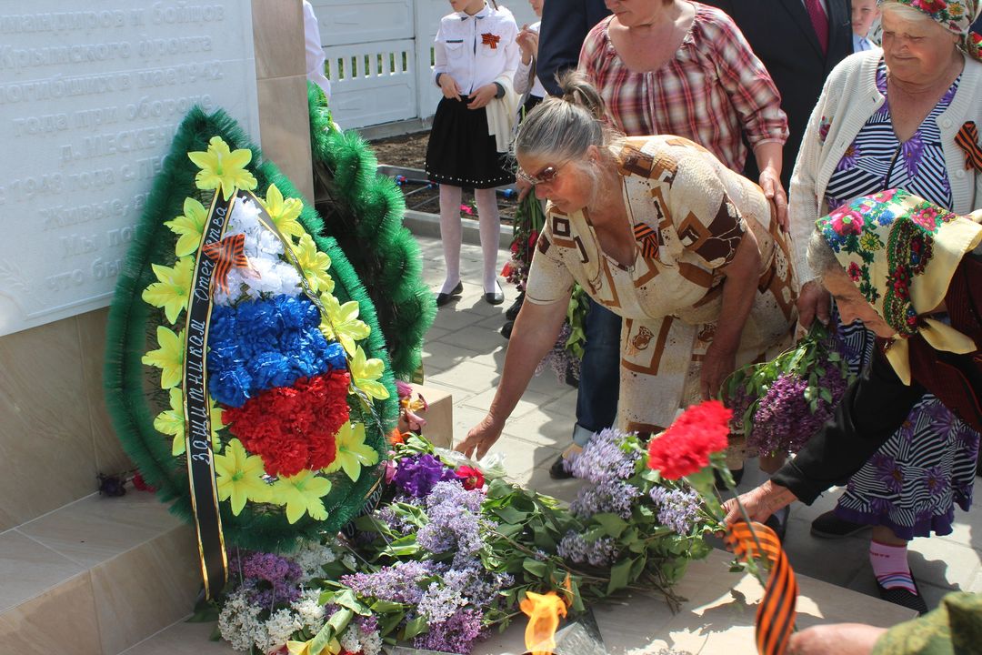 В селе Песочное прошел митинг, посвященный 74-й годовщине Великой Победы 