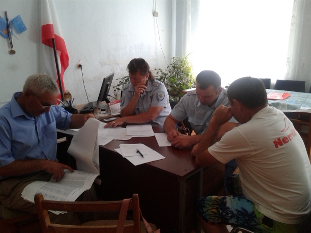 Полиция идет в народ