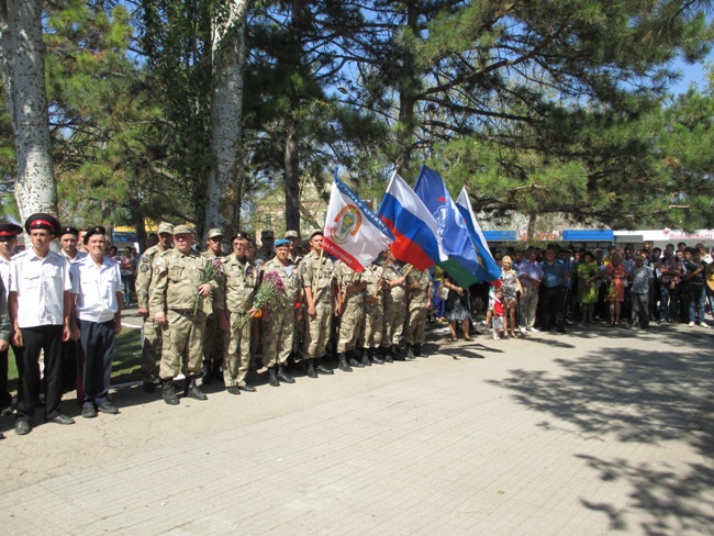 Митинг, посвященный открытию Памятного знака воинам интернационалистам в пгт Ленино