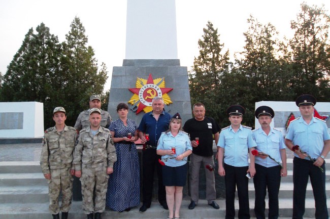 В Ленинском районе проведена акция «Зажги свечу памяти»