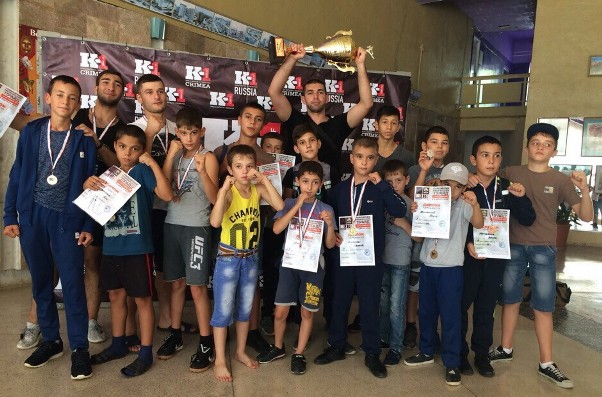 в городе Щелкино состоялся Открытый Кубок Бойцовского Клуба «ПРАЙД»