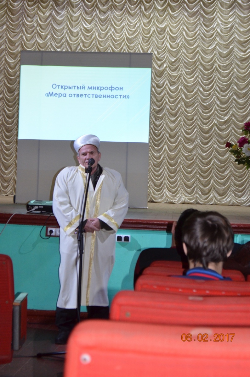 В Ленинском районе полицейские и общественники приняли участие в мероприятии открытый микрофон