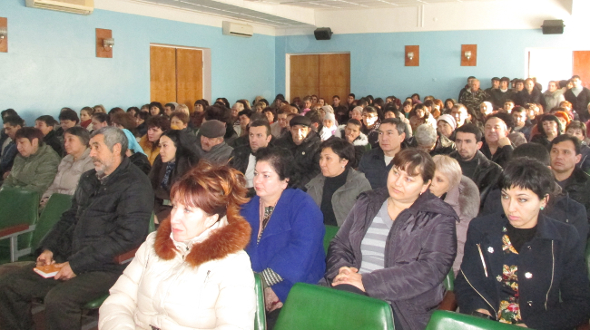 Встреча руководства Ленинского района с представителями крымскотатарского актива