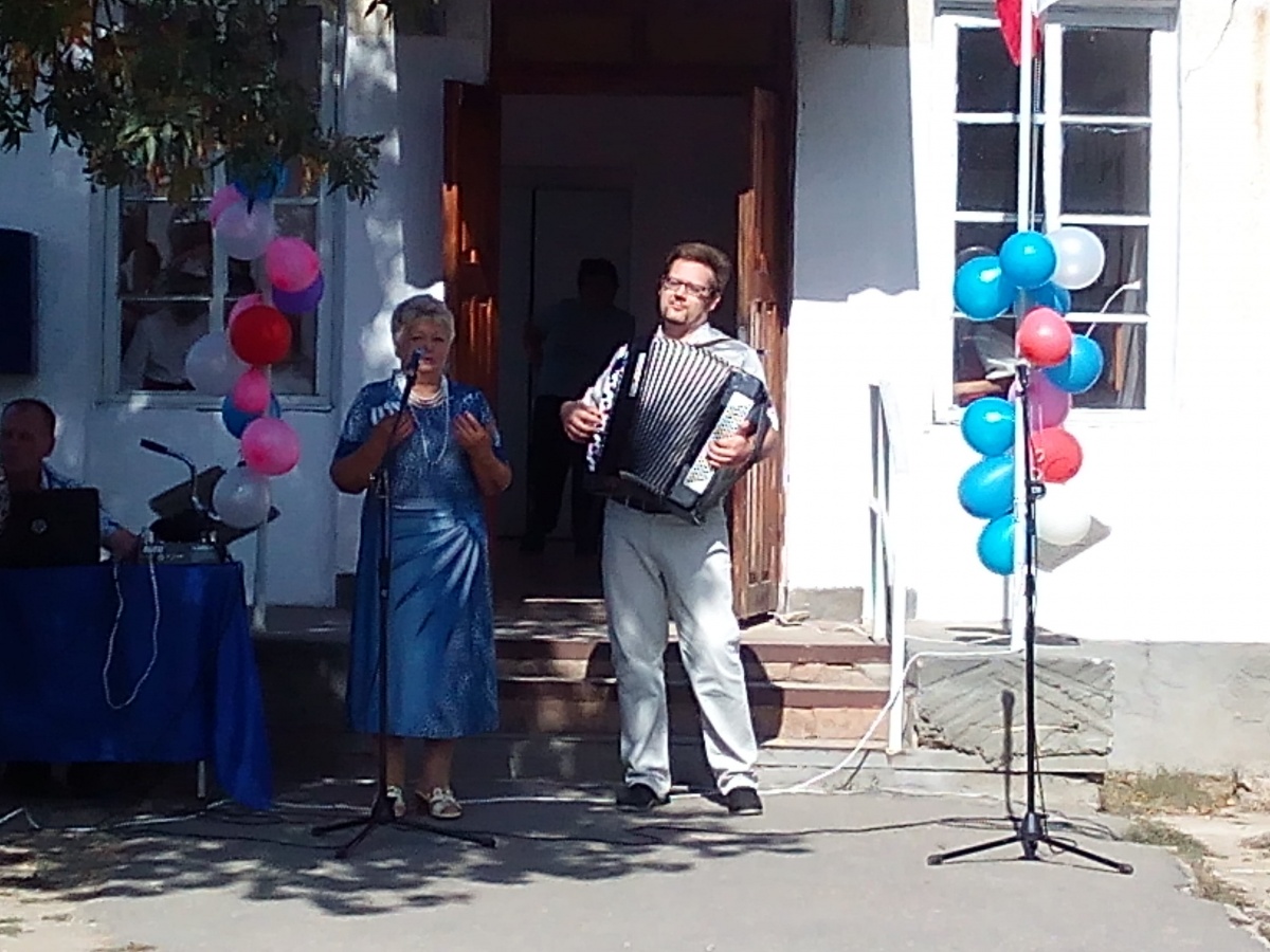 Концерт ко Дню пожилого человека в Батальном