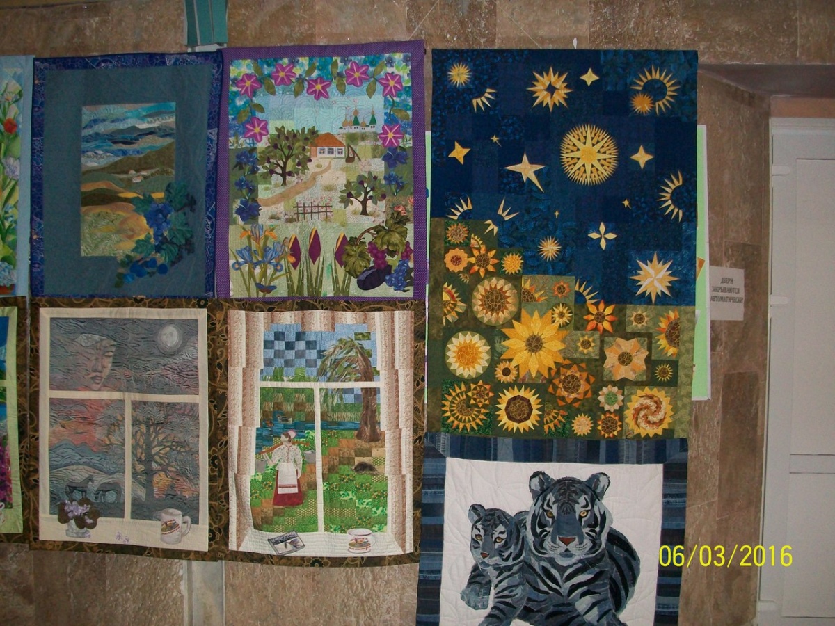 С 6 по 8 марта в ДК "Арабат"проходит вставка студии лоскутного шитья "Южная палитра", г.Краснодар.